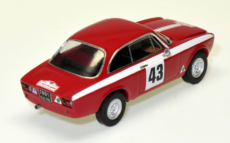 87033 2 Alfa Romeo GTA Tour de Corse 66